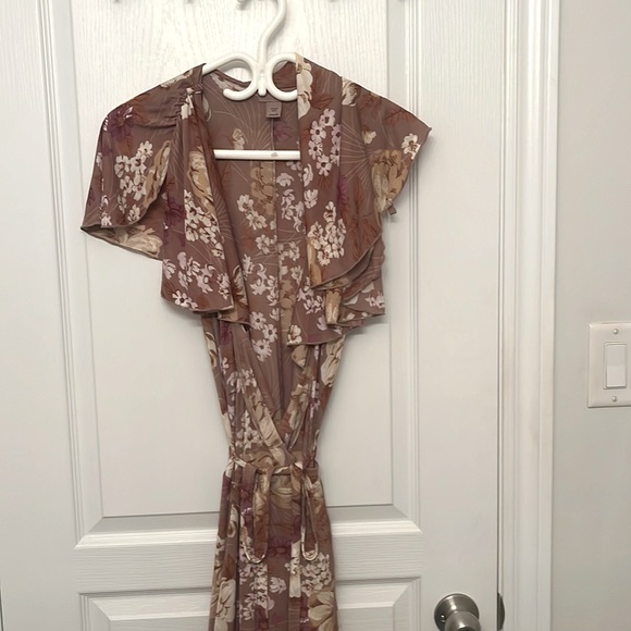 H&M Vintage Floral Wrap Dress Size 4 - Picture 2 of 3